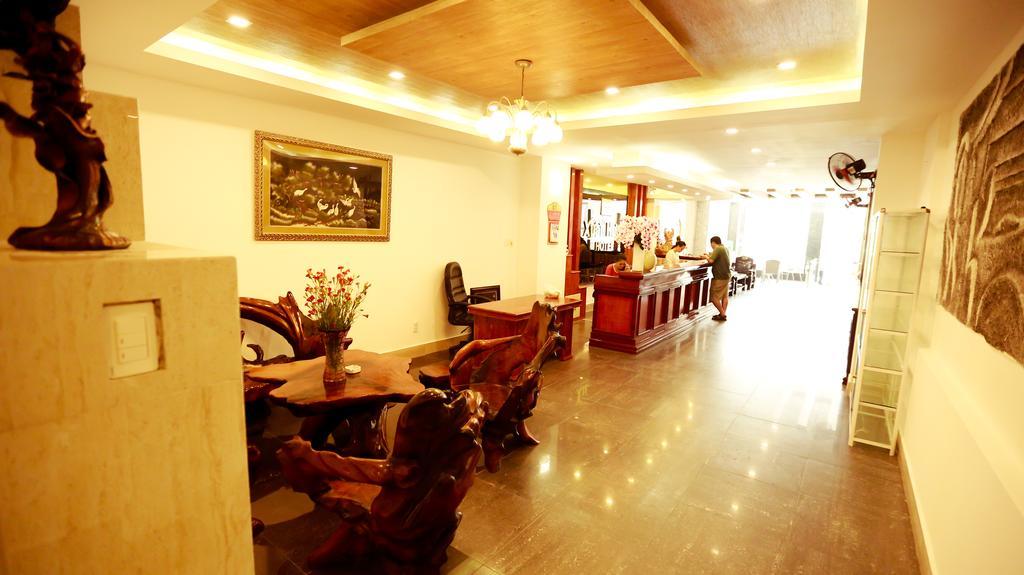 Xuan Hung Hotel Da Nang Exterior photo