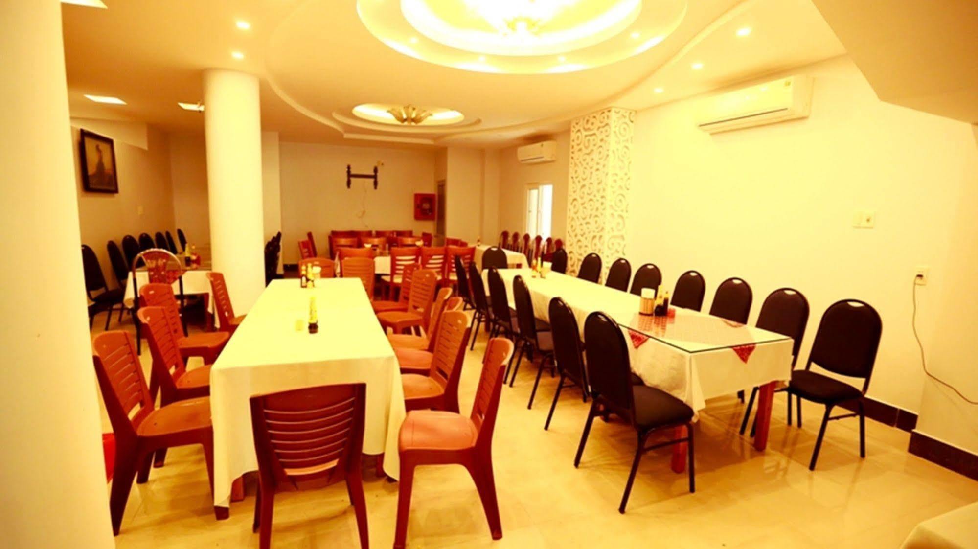 Xuan Hung Hotel Da Nang Exterior photo