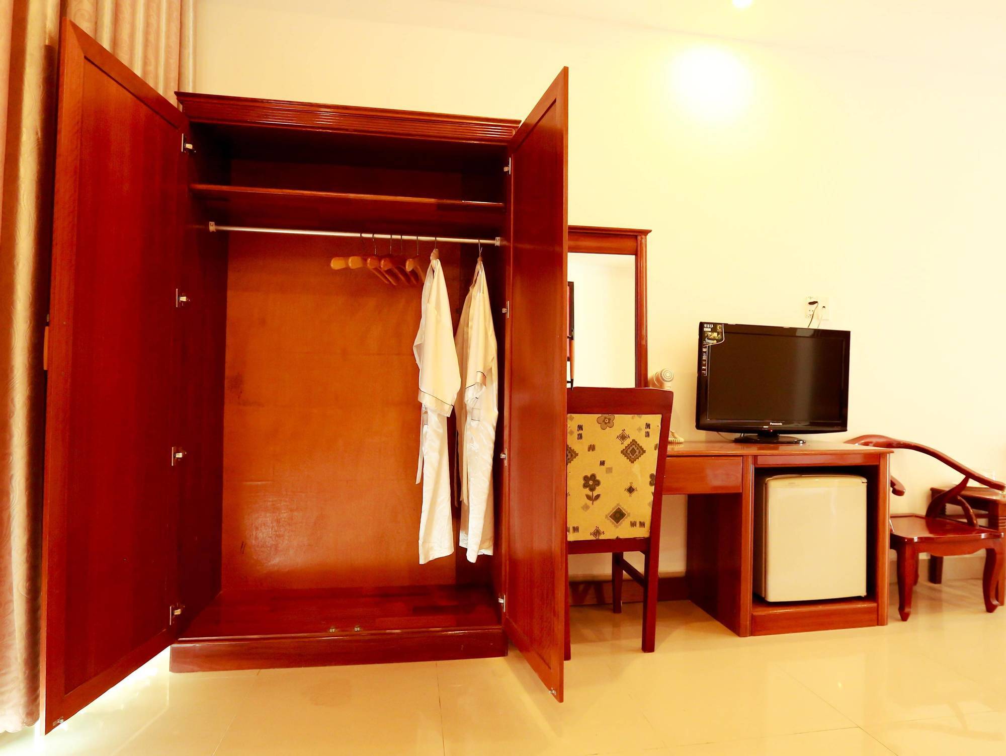 Xuan Hung Hotel Da Nang Exterior photo
