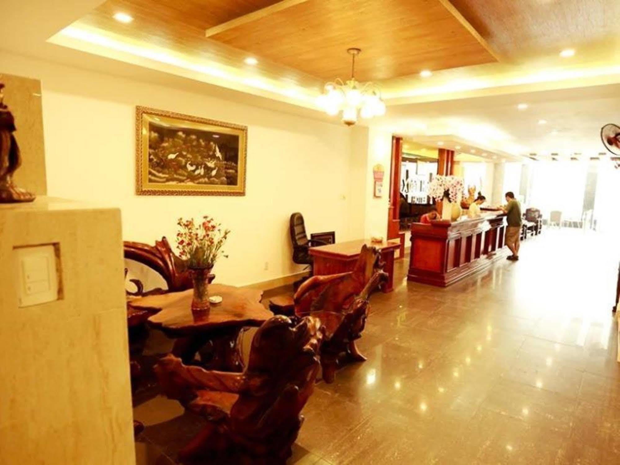 Xuan Hung Hotel Da Nang Exterior photo