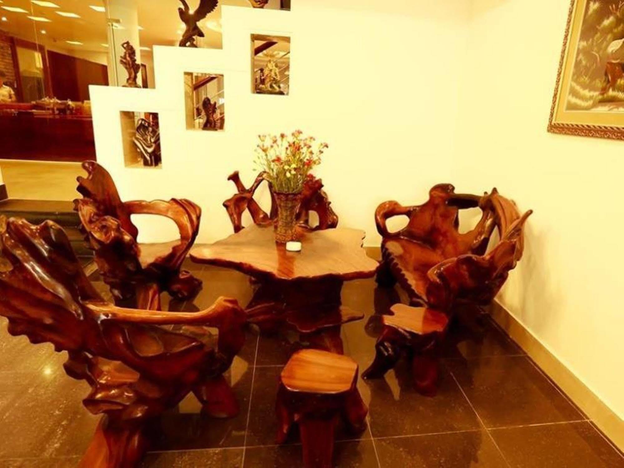 Xuan Hung Hotel Da Nang Exterior photo
