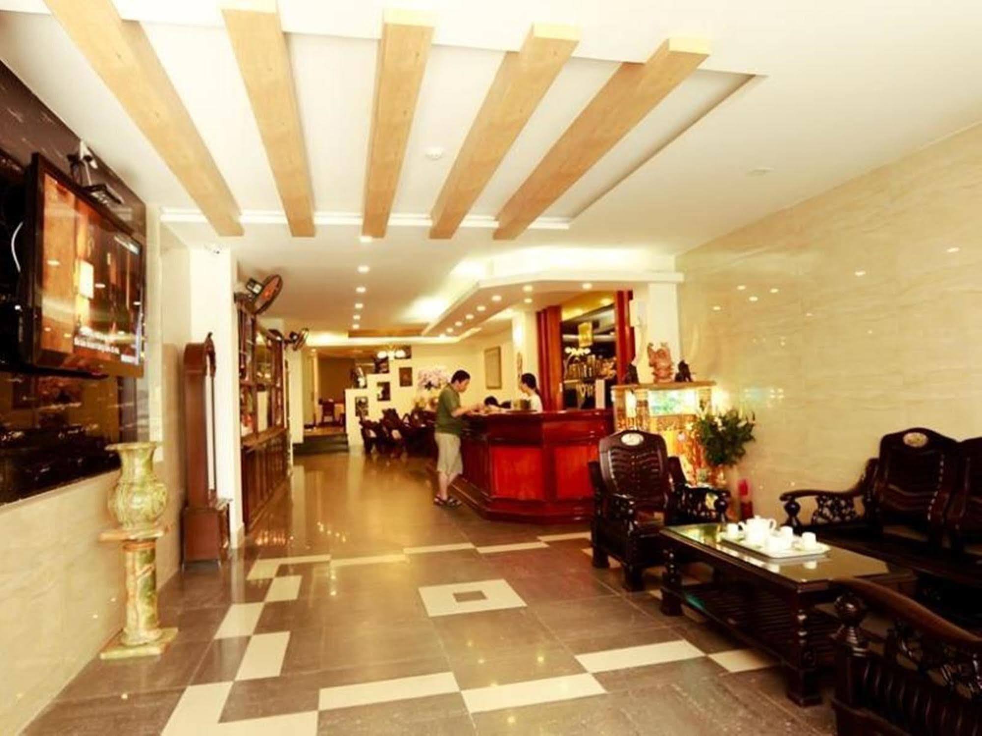 Xuan Hung Hotel Da Nang Exterior photo