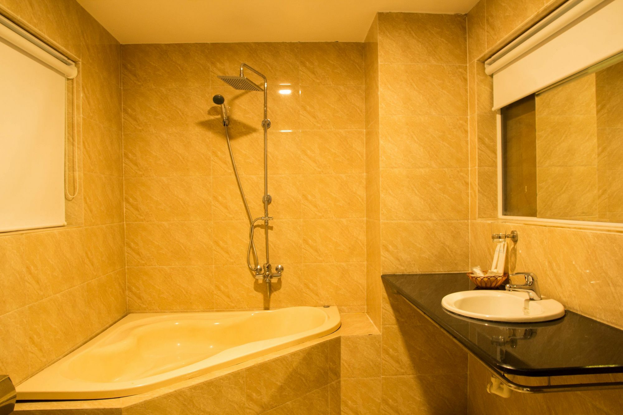 Xuan Hung Hotel Da Nang Exterior photo